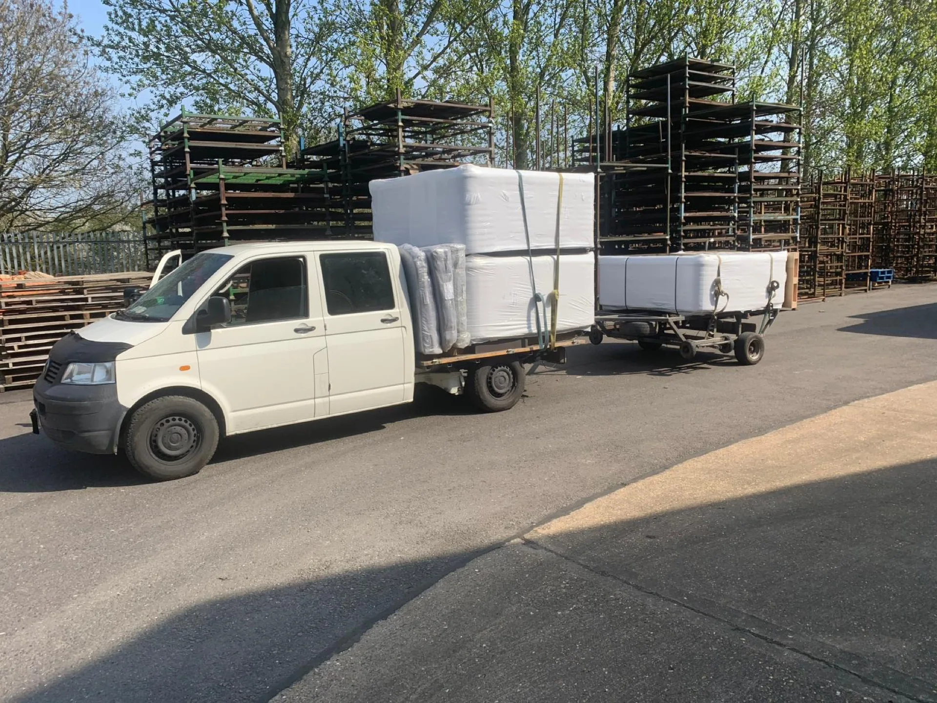 Hot tub delivery in progress